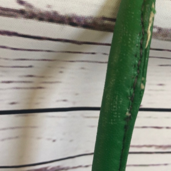 Anne Klein II Kelly green leather purse - Picture 5 of 5